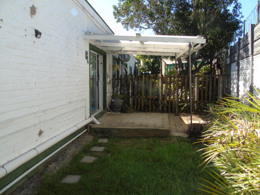 To Let 1 Bedroom Property for Rent in Abbotsford Eastern Cape